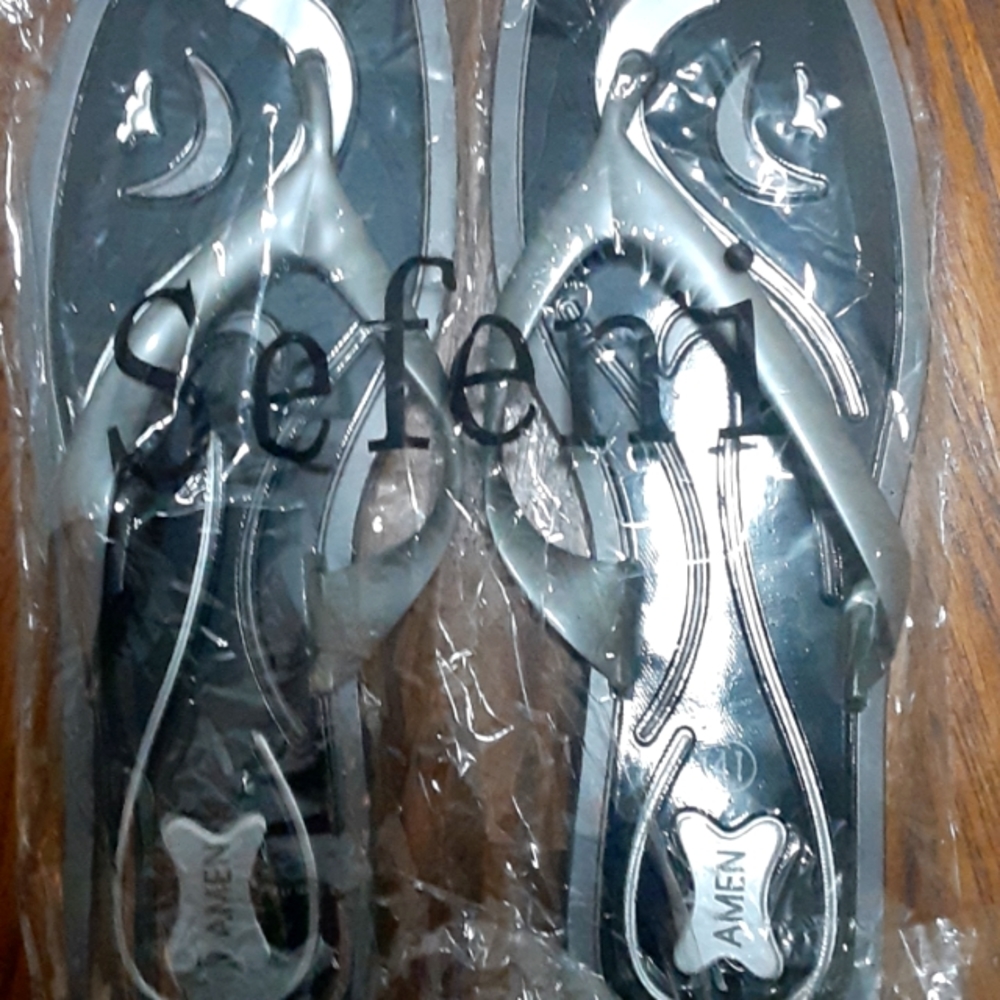 Slippers